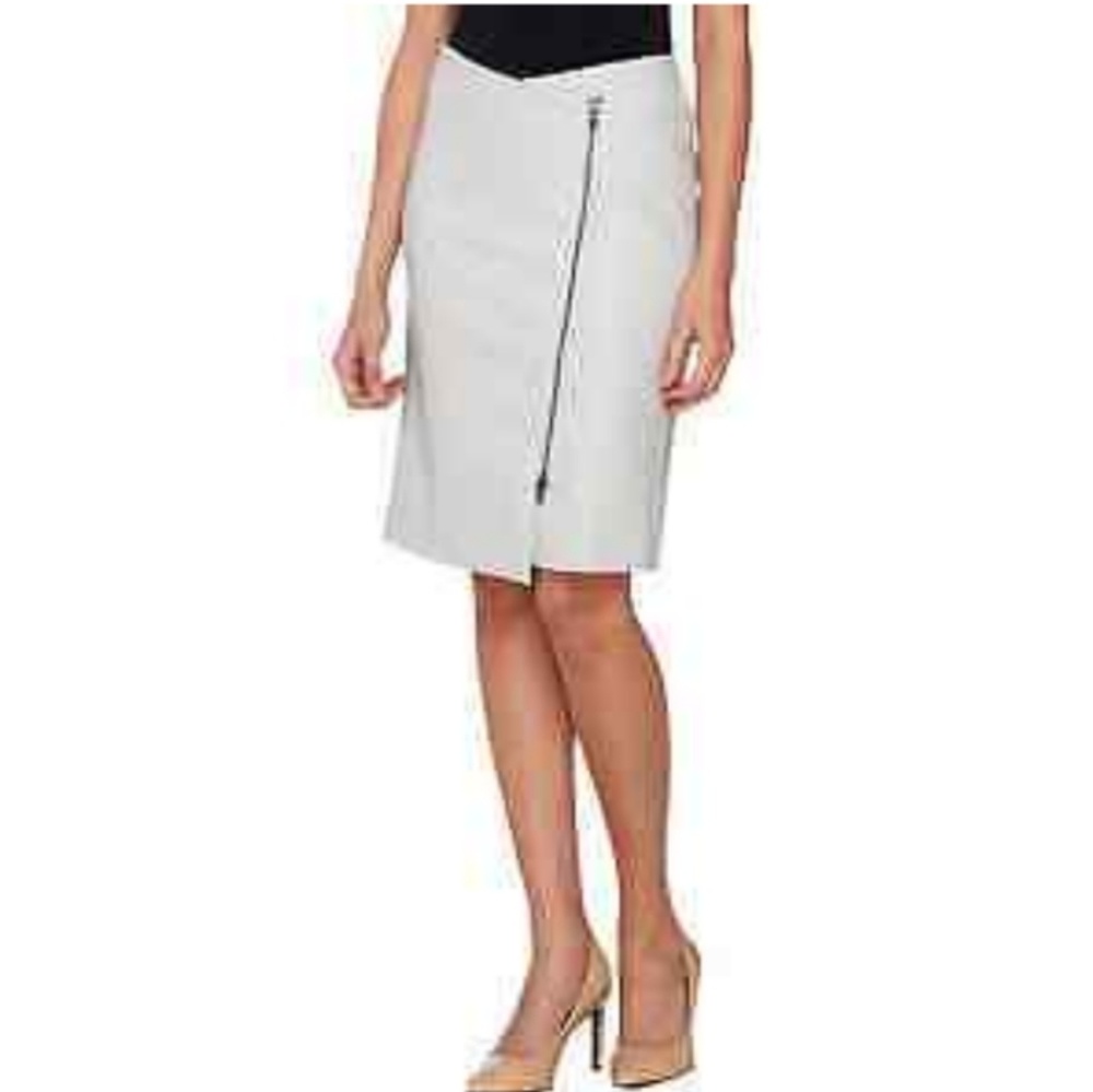 G.I.L.I. Faux Leather Skirt ~ NWOT ~